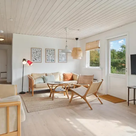 Cozy In Samso With Kitchen Holiday home